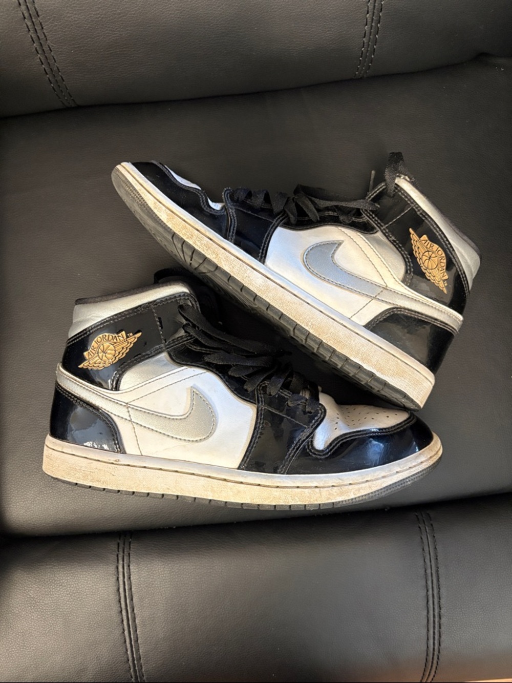 Jordan 1 Mid SE Patent silver Sneakers in Black, White & Gold mens Sz 8